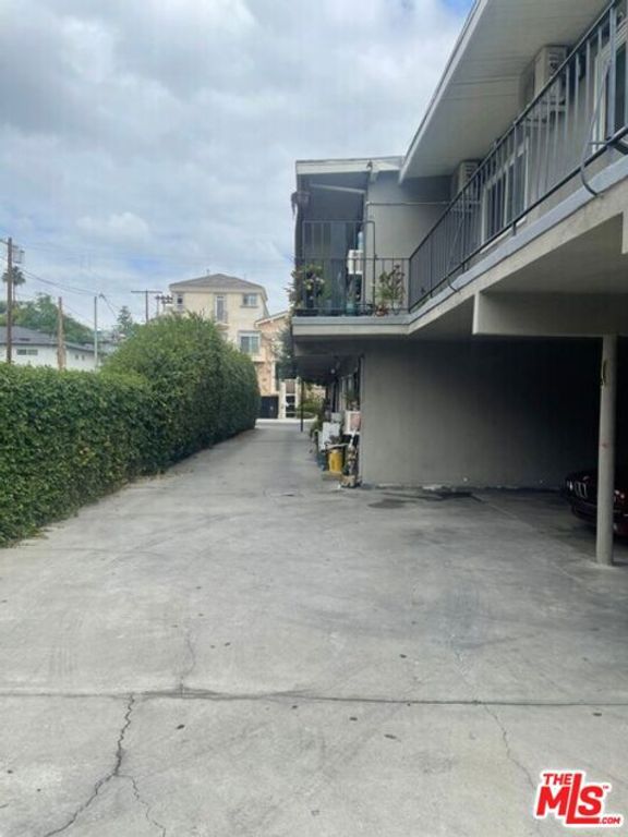 11324 Huston Street, North Hollywood, CA 91601 — photo 4