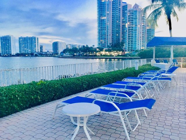 3530 Mystic Pointe Drive 1208, Aventura, FL 33180