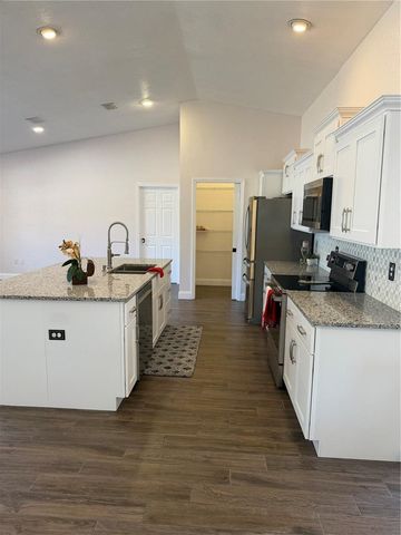 30 Patuxent Ln, Palm Coast, FL 32164