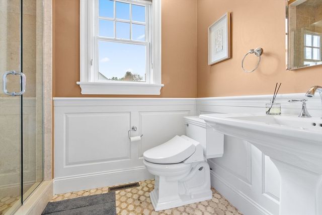 37 Wall Street, Wellesley, MA 02481