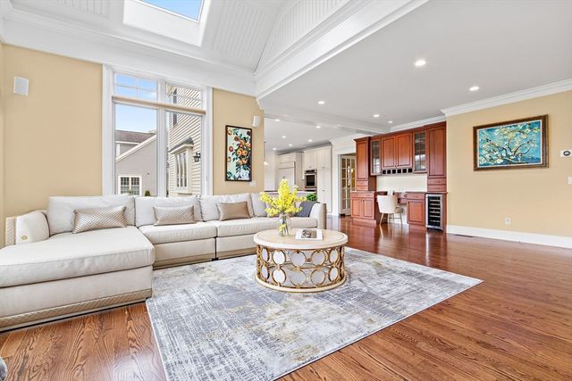 37 Wall Street, Wellesley, MA 02481