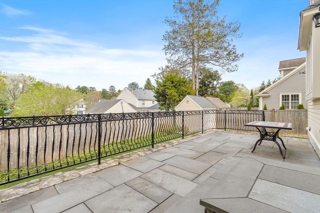 37 Wall Street, Wellesley, MA 02481