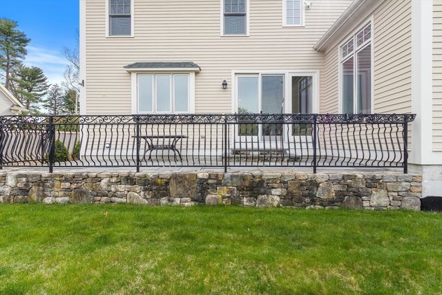 37 Wall Street, Wellesley, MA 02481
