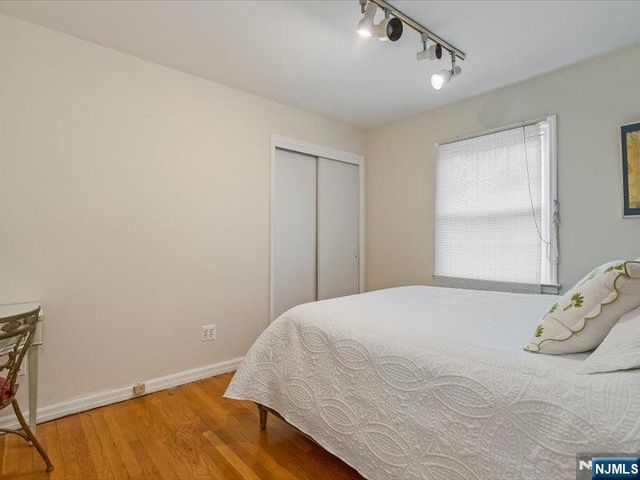 372 McKinley Boulevard, Paramus, NJ 07652