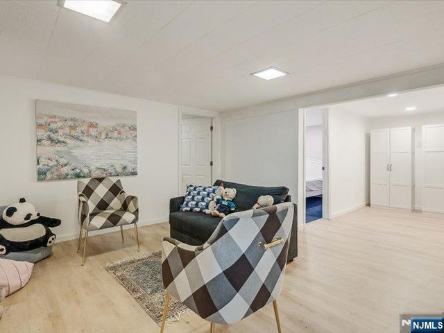 372 McKinley Boulevard, Paramus, NJ 07652