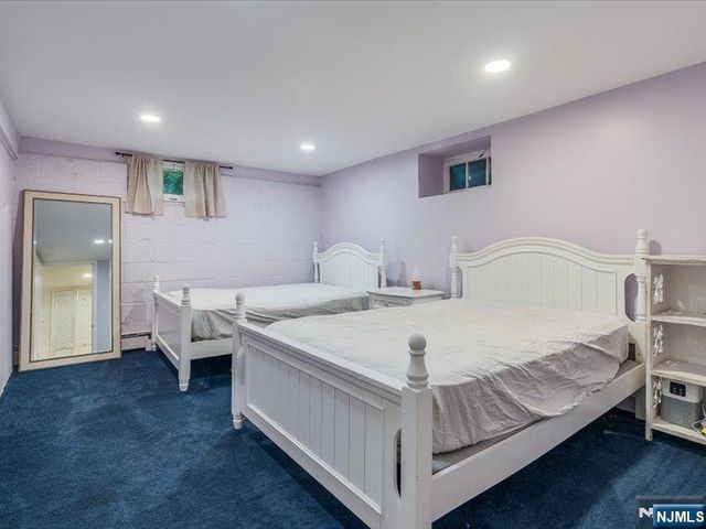 372 McKinley Boulevard, Paramus, NJ 07652