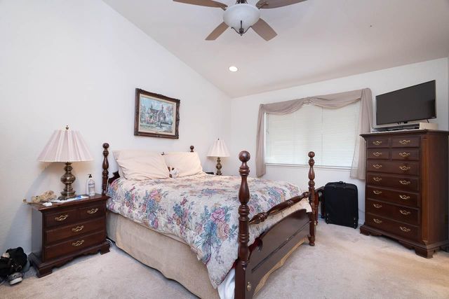 125 Ofria Dr, Folsom, CA 95630