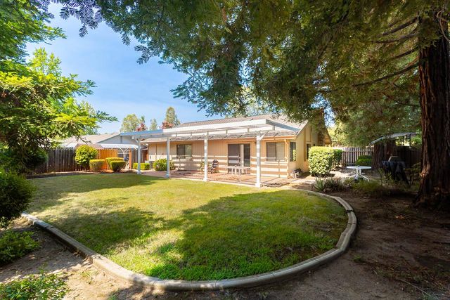 125 Ofria Dr, Folsom, CA 95630