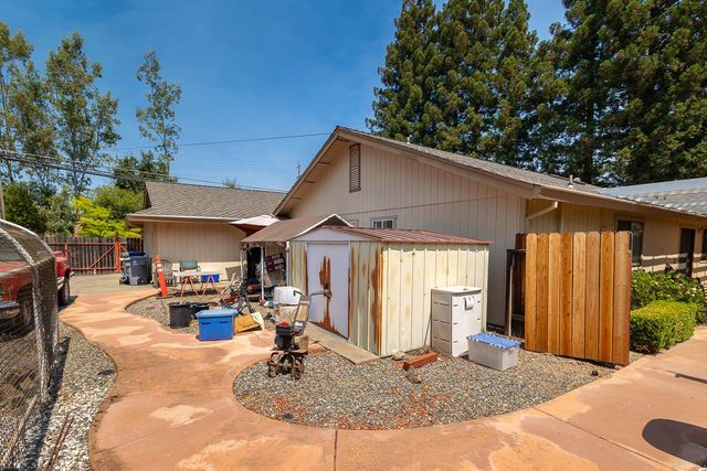 125 Ofria Dr, Folsom, CA 95630