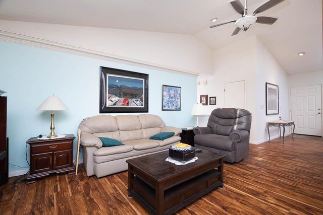 125 Ofria Dr, Folsom, CA 95630