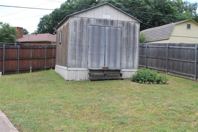 914 Stillmeadow Road, Dallas, TX 75232