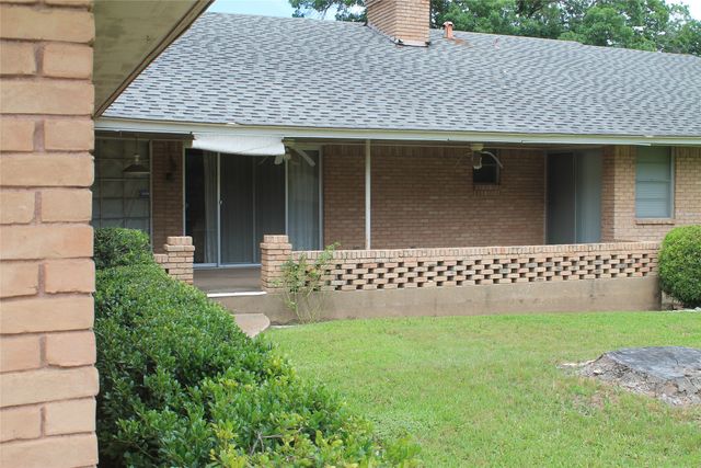 914 Stillmeadow Road, Dallas, TX 75232