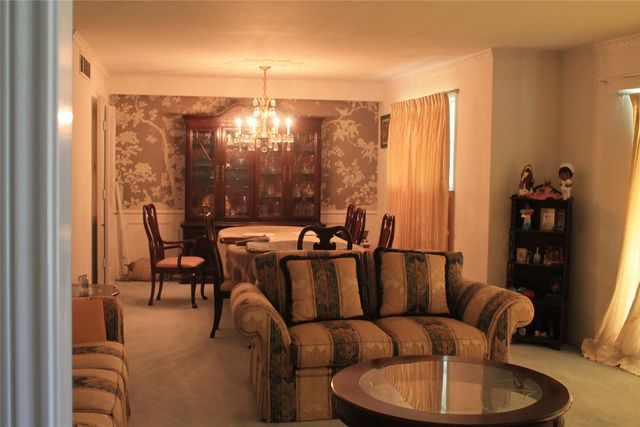 914 Stillmeadow Road, Dallas, TX 75232