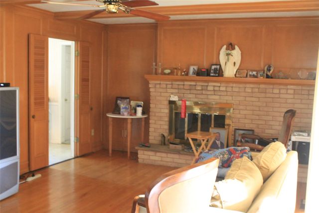 914 Stillmeadow Road, Dallas, TX 75232