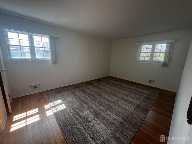 43 Lydia Lane, Edison, NJ 08817
