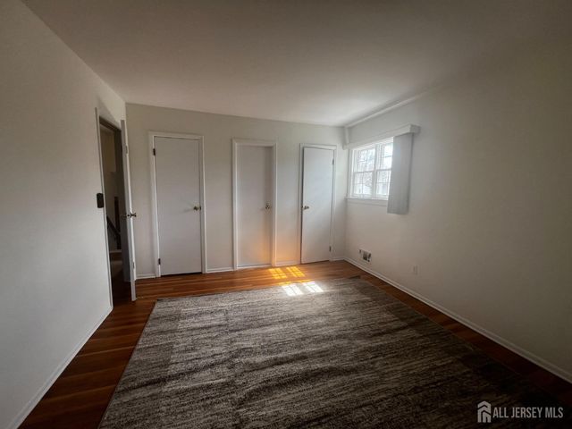 43 Lydia Lane, Edison, NJ 08817