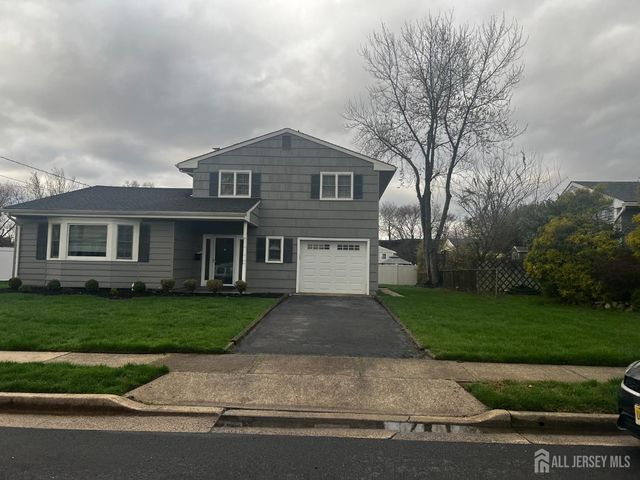 43 Lydia Lane, Edison, NJ 08817