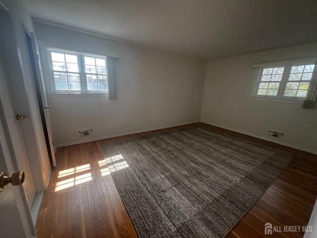 43 Lydia Lane, Edison, NJ 08817