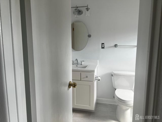 43 Lydia Lane, Edison, NJ 08817
