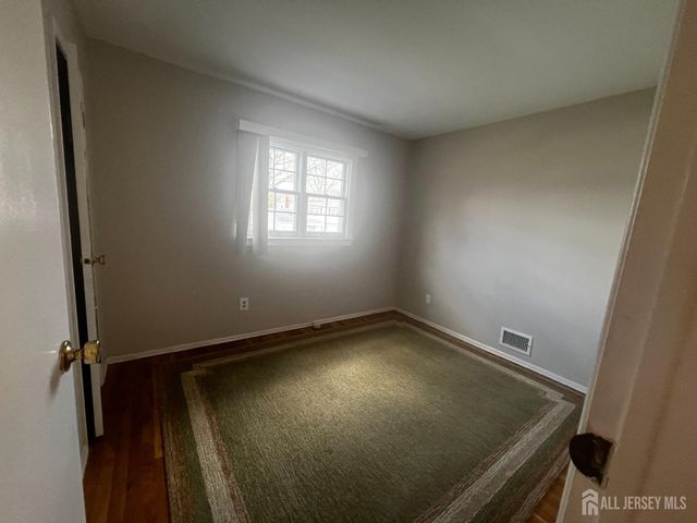 43 Lydia Lane, Edison, NJ 08817