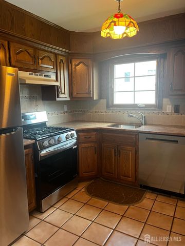 43 Lydia Lane, Edison, NJ 08817