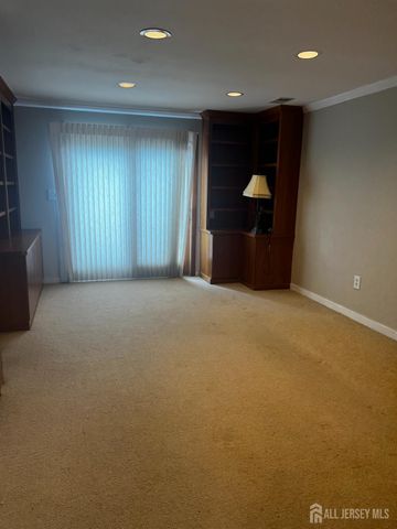 43 Lydia Lane, Edison, NJ 08817