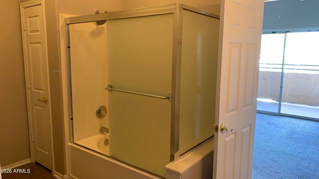 10410 N CAVE CREEK Road 2100, Phoenix, AZ 85020