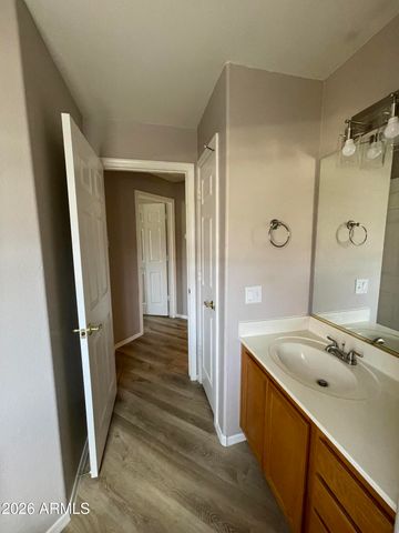 10410 N CAVE CREEK Road 2100, Phoenix, AZ 85020