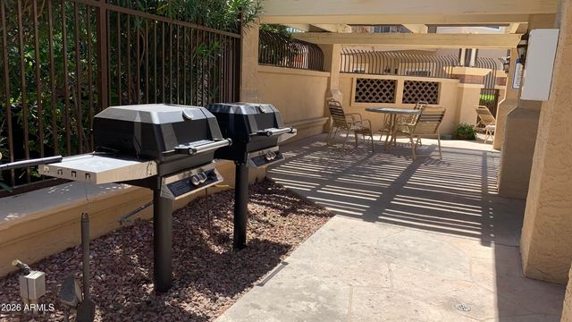 10410 N CAVE CREEK Road 2100, Phoenix, AZ 85020