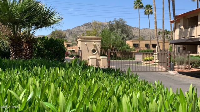 10410 N CAVE CREEK Road 2100, Phoenix, AZ 85020