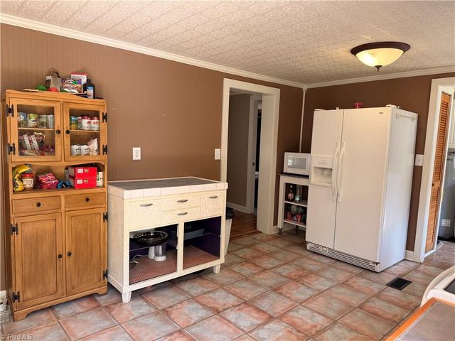 289 Twelve Oaks Drive, Linwood, NC 27299