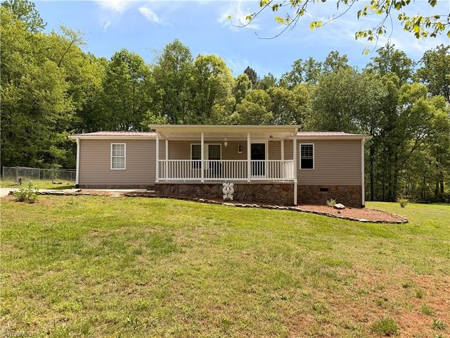 289 Twelve Oaks Drive, Linwood, NC 27299