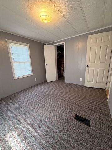 289 Twelve Oaks Drive, Linwood, NC 27299