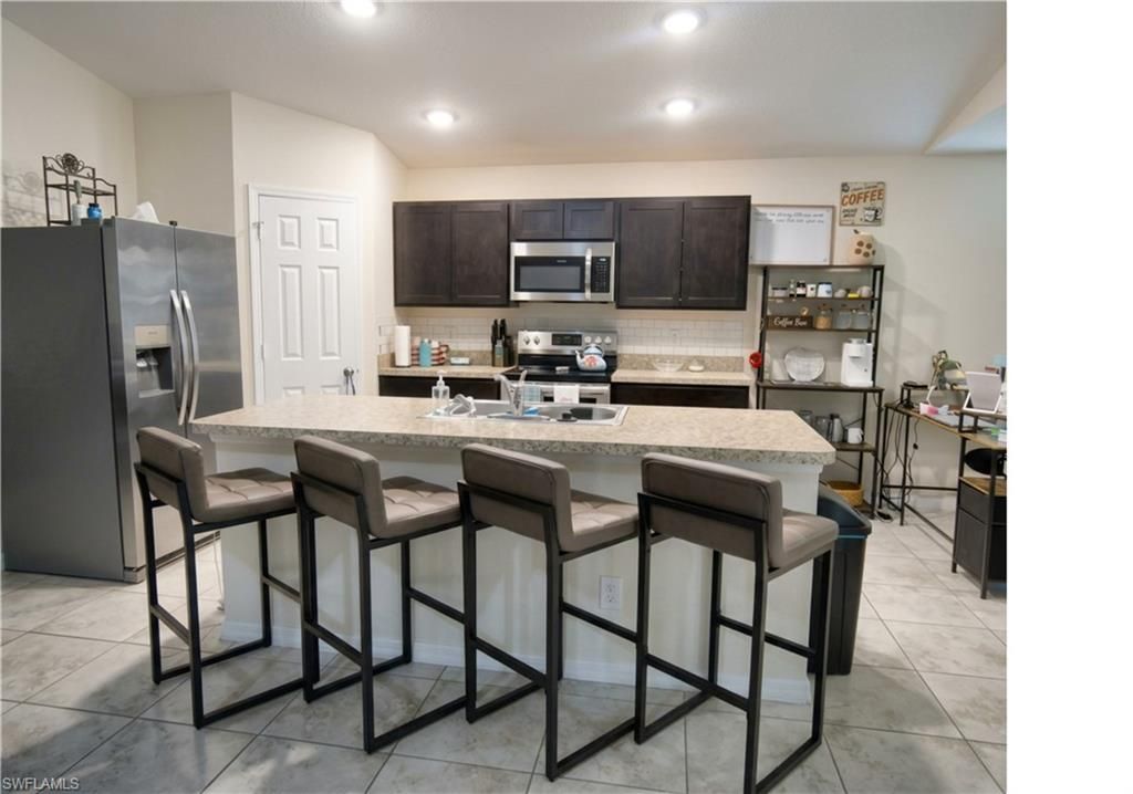 2119 NE 6th PL, CAPE CORAL, FL 33909 — photo 4