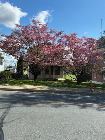 29 W MAIN ST, Richland, PA 17087