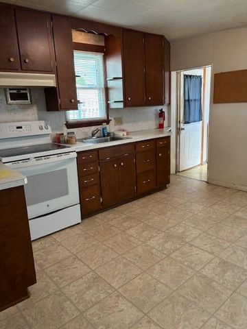 29 W MAIN ST, Richland, PA 17087