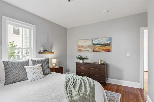 10 Marlboro St 1, Belmont, MA 02478