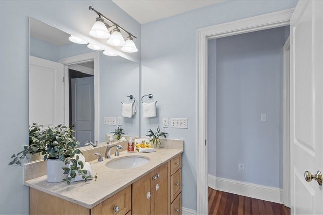 10 Marlboro St 1, Belmont, MA 02478