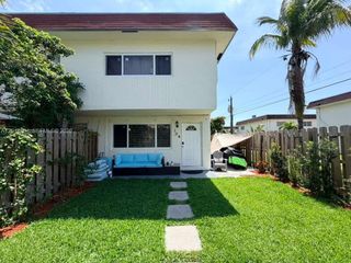1500 NE 151st Street 104, Miami, FL 33162