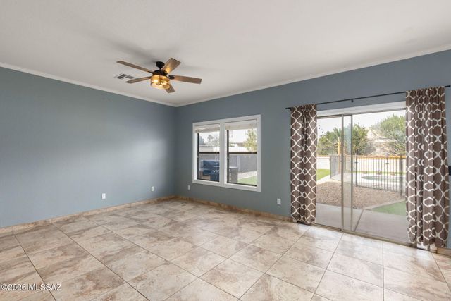 2642 W Calle Senor Roberto, Tucson, AZ 85741