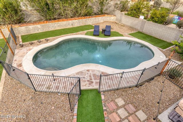 2642 W Calle Senor Roberto, Tucson, AZ 85741