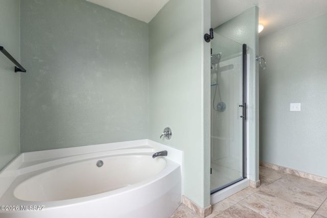 2642 W Calle Senor Roberto, Tucson, AZ 85741