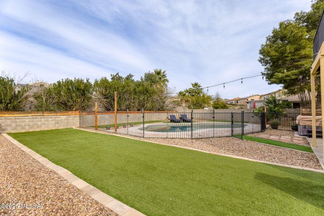 2642 W Calle Senor Roberto, Tucson, AZ 85741
