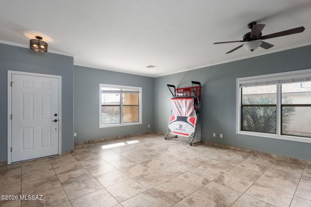 2642 W Calle Senor Roberto, Tucson, AZ 85741