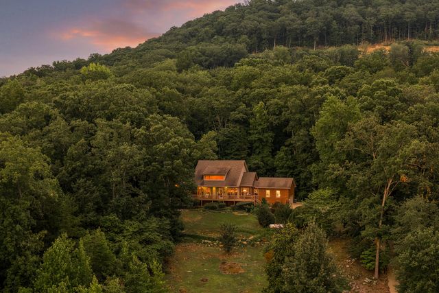 355 Myers Avenue, Guild, TN 37340