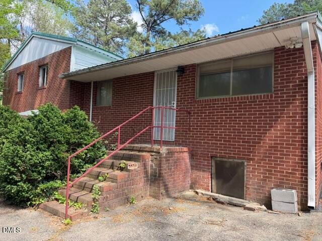 2902 Kanewood Drive, Durham, NC 27707