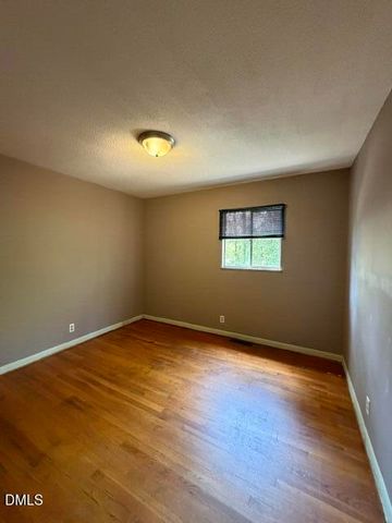 2902 Kanewood Drive, Durham, NC 27707