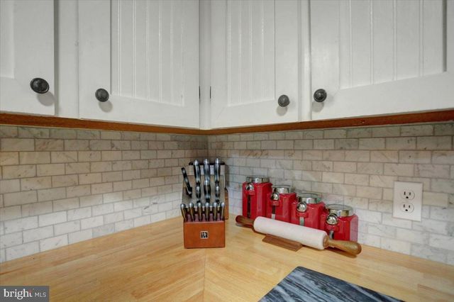 108 HOKE DR, Chambersburg, PA 17202