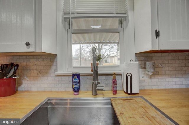 108 HOKE DR, Chambersburg, PA 17202