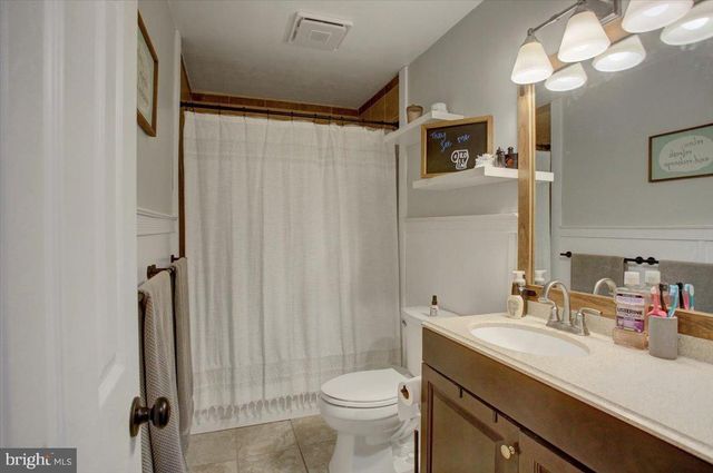 108 HOKE DR, Chambersburg, PA 17202